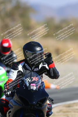 media/Jan-14-2024-SoCal Trackdays (Sun) [[2e55ec21a6]]/Turn 2 (1025am)/